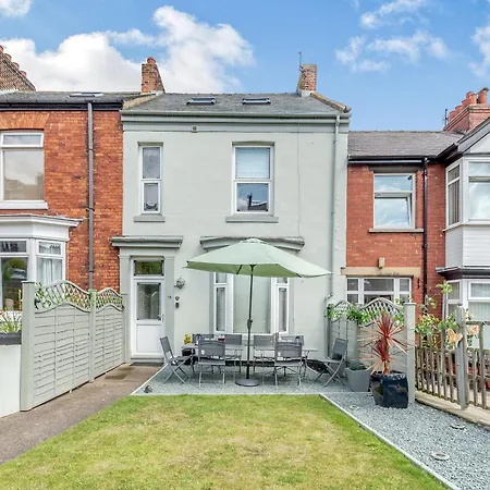 The Merry Gull * Whitby