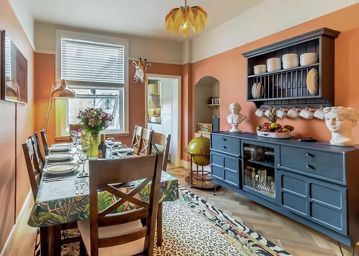 The Merry Gull * Whitby