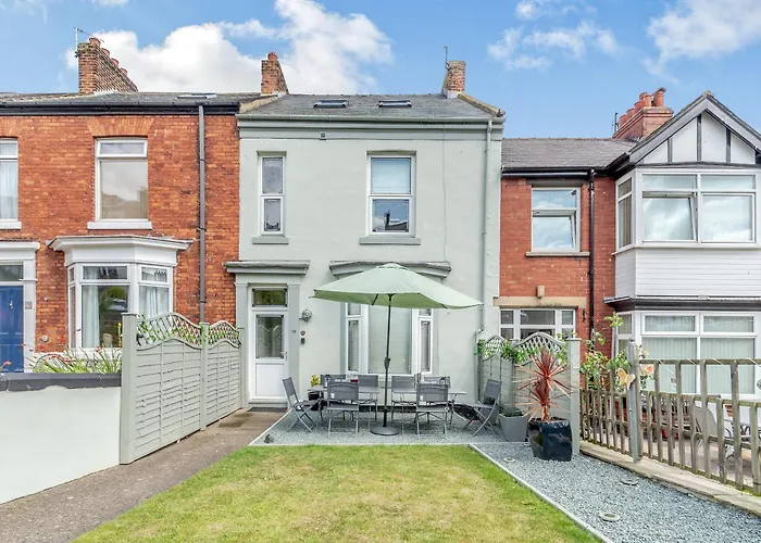 The Merry Gull * Whitby